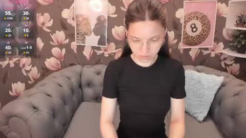 Melanie online show from June 17, 8:19 am