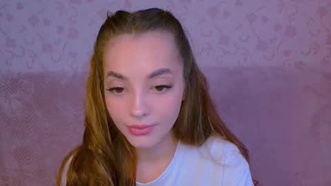 Snapshot of melaniealves chatting on September 28, 9:40 am MelanieAlves online show from September 28, 9:40 am
