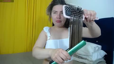 Melanie Parker online show from May 15, 10:50 pm