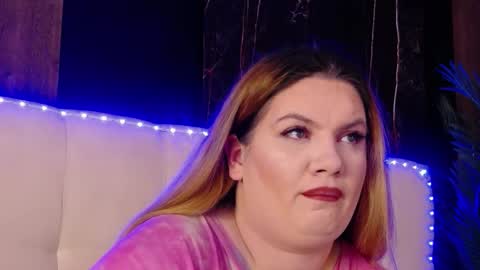 melanniebrown online show from March 3, 5:47 am