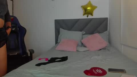 melany_arizaaa online show from March 1, 1:43 am