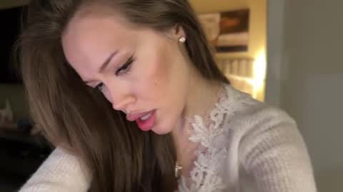 Adel online show from January 13, 7:43 pm