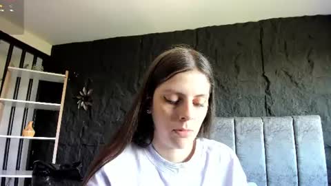 Melissa online show from July 28, 1:43 pm