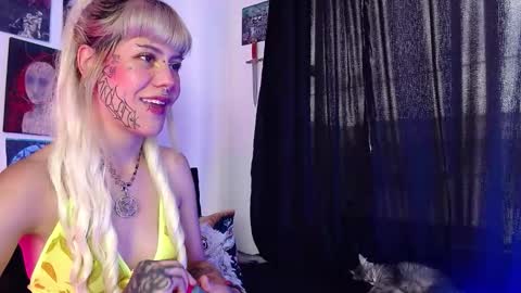 Melisa Velvet     online show from February 8, 8:34 pm