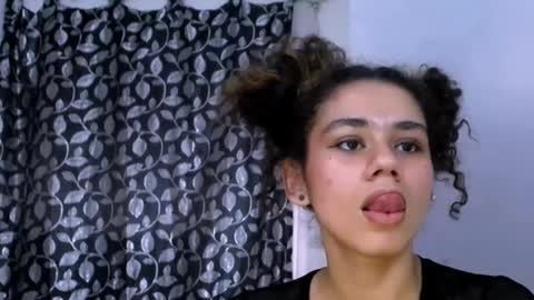 melissa online show from March 3, 5:41 pm