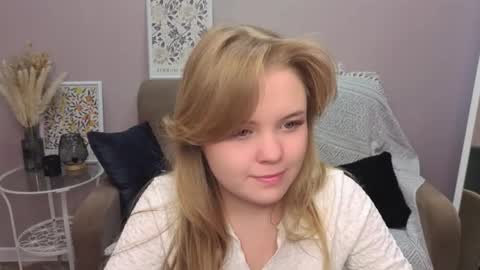 Snapshot of melissa_199 chatting on October 22, 7:33 am Sophia online show from October 22, 7:33 am