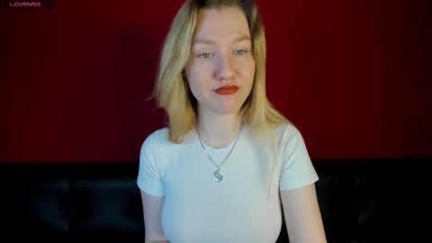 melissa_moooree online show from September 24, 8:21 am