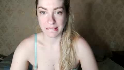 Melissa online show from July 2, 6:35 pm