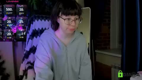 Melissa online show from June 12, 9:47 pm
