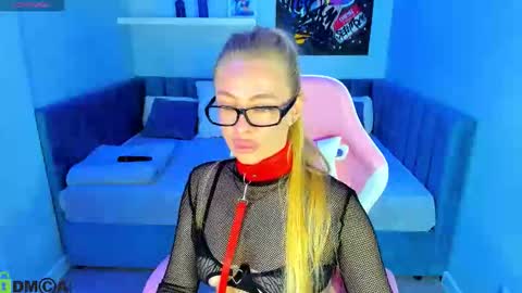 Melissa online show from October 2, 6:56 am
