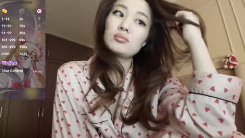 Lisaa online show from February 12, 6:17 am