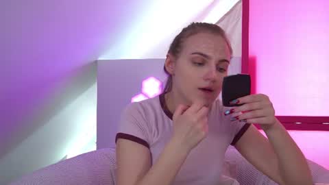 MelissaBerry online show from June 7, 7:57 am