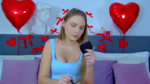 MelissaBerry online show from February 17, 6:53 am