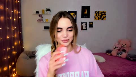 Tessa online show from December 8, 12:13 am