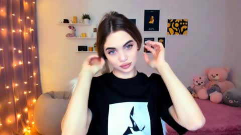 Tessa online show from December 24, 9:22 pm