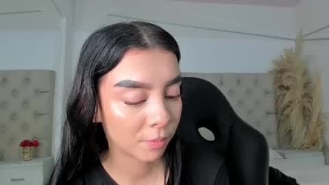 Mel  online show from June 2, 10:34 pm
