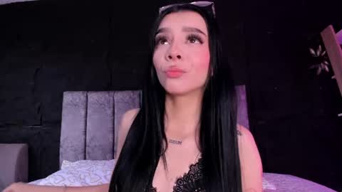 Mel  online show from August 1, 1:13 pm