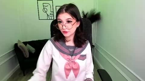 mellsawertyq online show from October 14, 8:01 pm