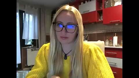 Melly online show from November 28, 8:32 am