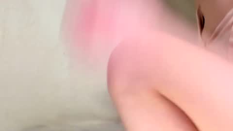 MelMooon online show from June 17, 8:47 pm