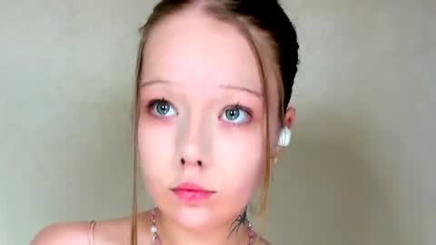 MelMooon online show from July 26, 9:34 pm