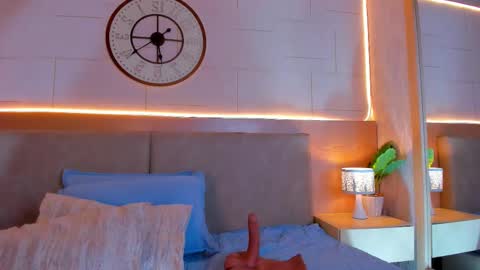 Melody online show from March 21, 4:18 am