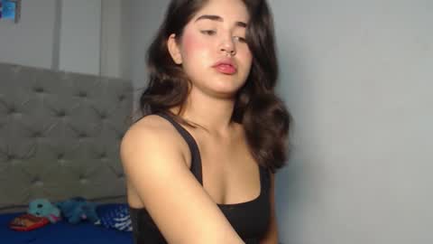 melody phillips online show from November 17, 11:35 am