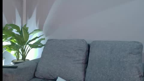 Maelly online show from April 16, 8:31 pm