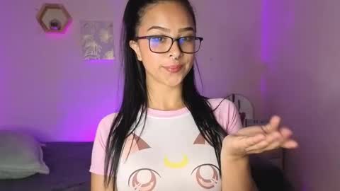 Snapshot of mencia_sharmaa chatting on September 30, 3:06 am Menca of your love online show from September 30, 3:06 am