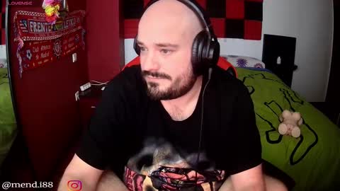 menditeta online show from February 10, 8:56 pm