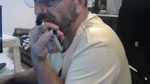 Snapshot of mentosgum chatting on October 22, 9:27 pm mentosgum online show from October 22, 9:27 pm