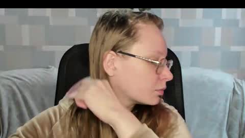 meowcr online show from January 19, 8:02 am