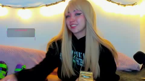 meowmelf online show from July 3, 12:15 am