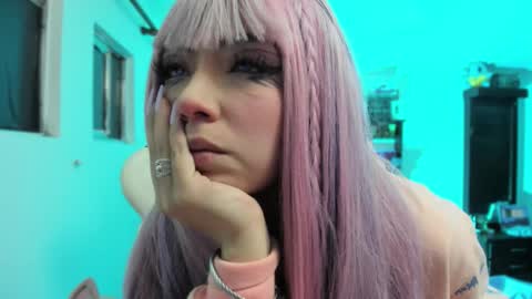 meowmelf online show from December 13, 9:32 pm