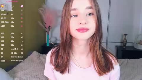 Julie online show from March 21, 9:25 am