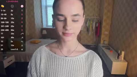 Julie online show from November 19, 7:08 am