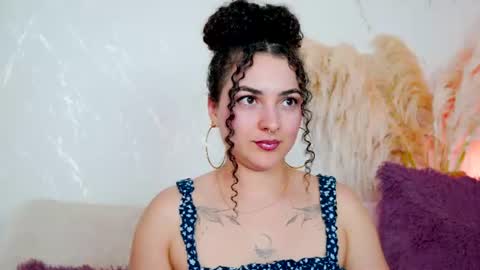 Merida Bell online show from July 18, 2:24 am