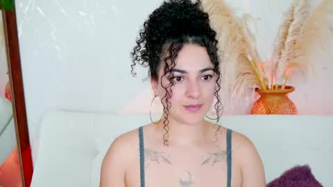 Merida Bell online show from June 9, 10:53 pm