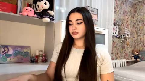 Enni online show from November 17, 5:04 pm