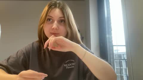 Joan  online show from November 30, 7:15 am