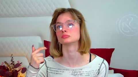 Merlin online show from March 29, 7:15 pm