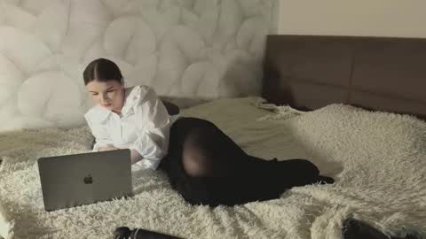 merrileebussey online show from November 17, 4:20 pm