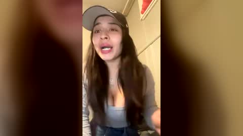 MessyMelanie00 online show from June 26, 10:15 pm