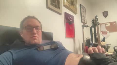 metallica92786 online show from March 30, 3:39 am