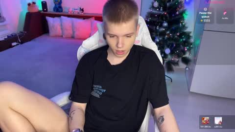 Arthur online show from December 21, 8:21 am