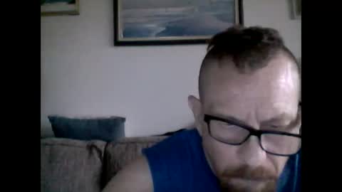 mhitch924 online show from April 28, 8:46 pm