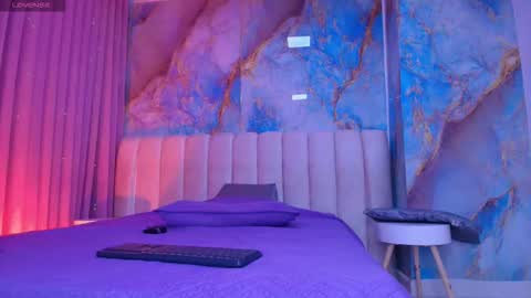 Emi online show from March 27, 7:26 pm