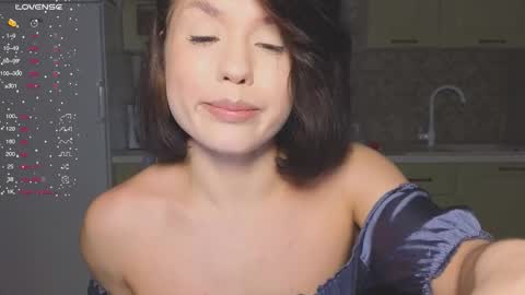 Mia online show from February 22, 11:29 pm