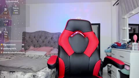 mia_adamsxxx online show from December 28, 10:13 pm