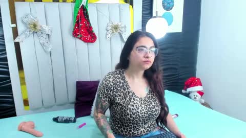 Dreams Couple online show from December 14, 1:27 am